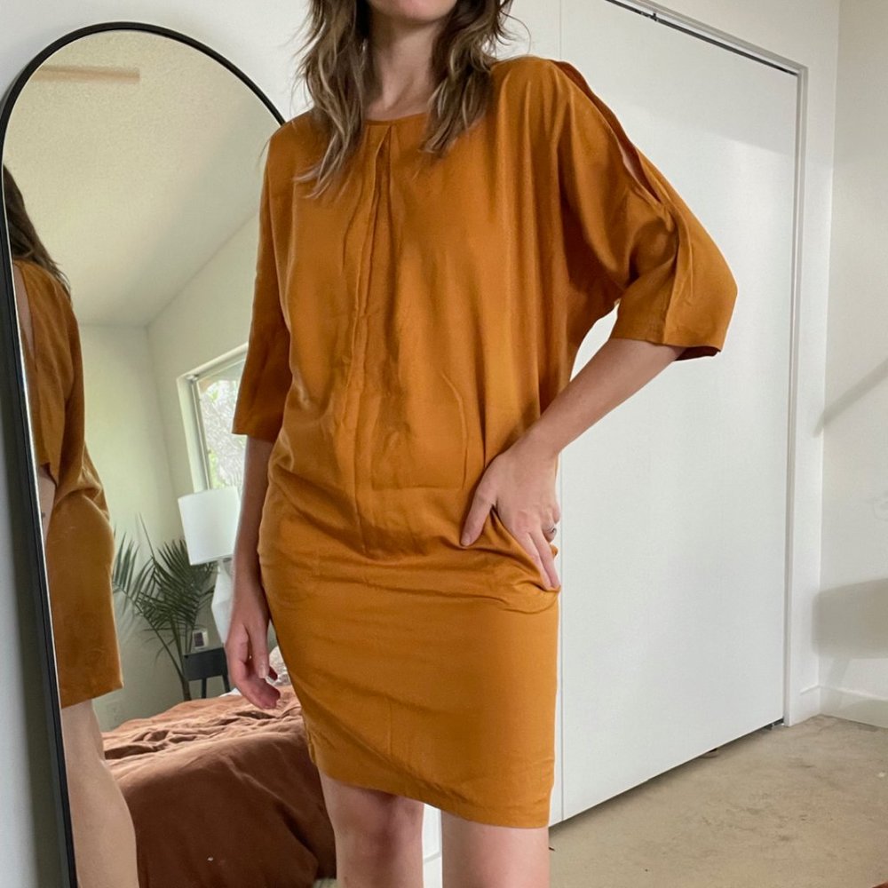 Ochre Manolo Dress by Storm & Marie Size 34